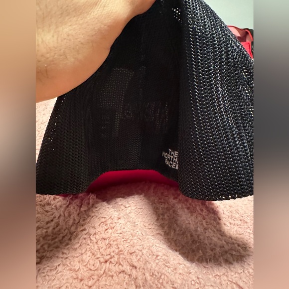 The North Face Classic Fit Flexfit SnapBack Hat. Lg/XL. Unisex. Pink & Black.NWT - Picture 3 of 6